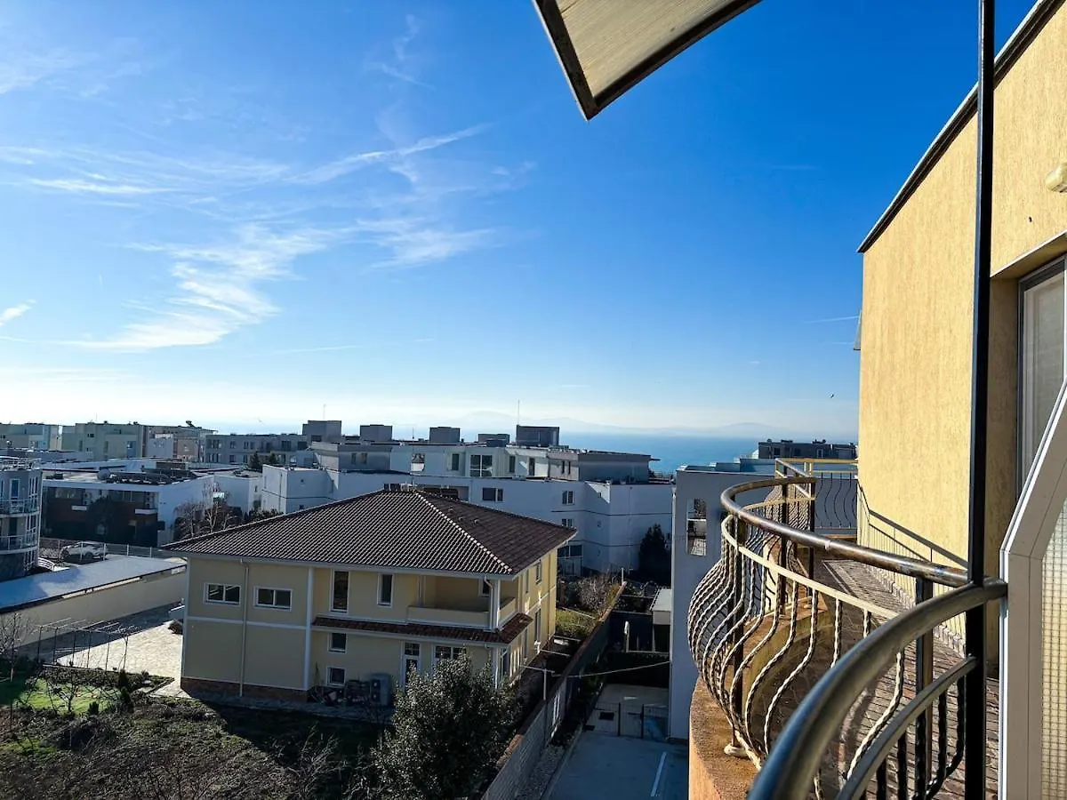 Sea Sunrise Apartment Burgas