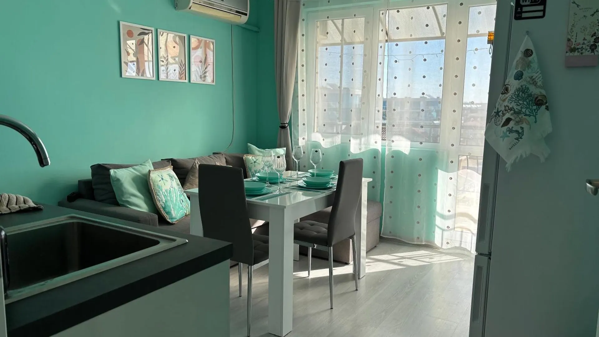 Sea Sunrise Apartment Burgas 0*,