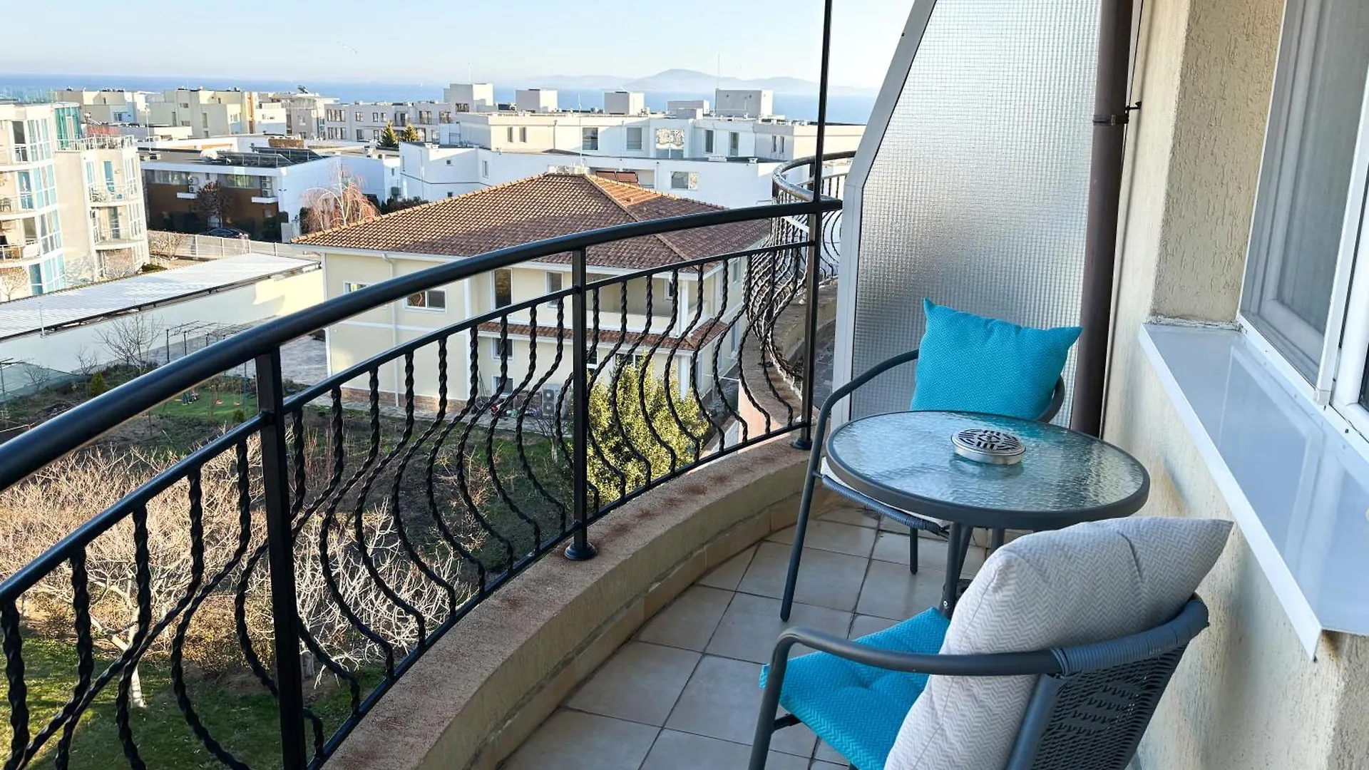 Sea Sunrise Apartment Burgas